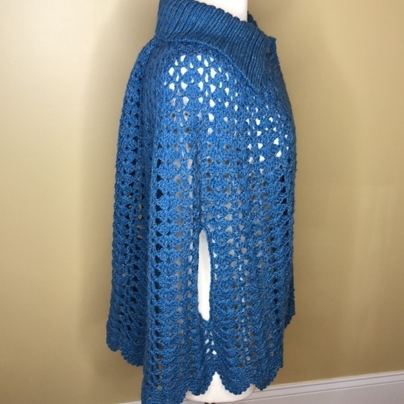 Kimchi & Blue For Anthropologie Light Blue and Gold Thread Crocheted Cape Poncho - Picture 8 of 8